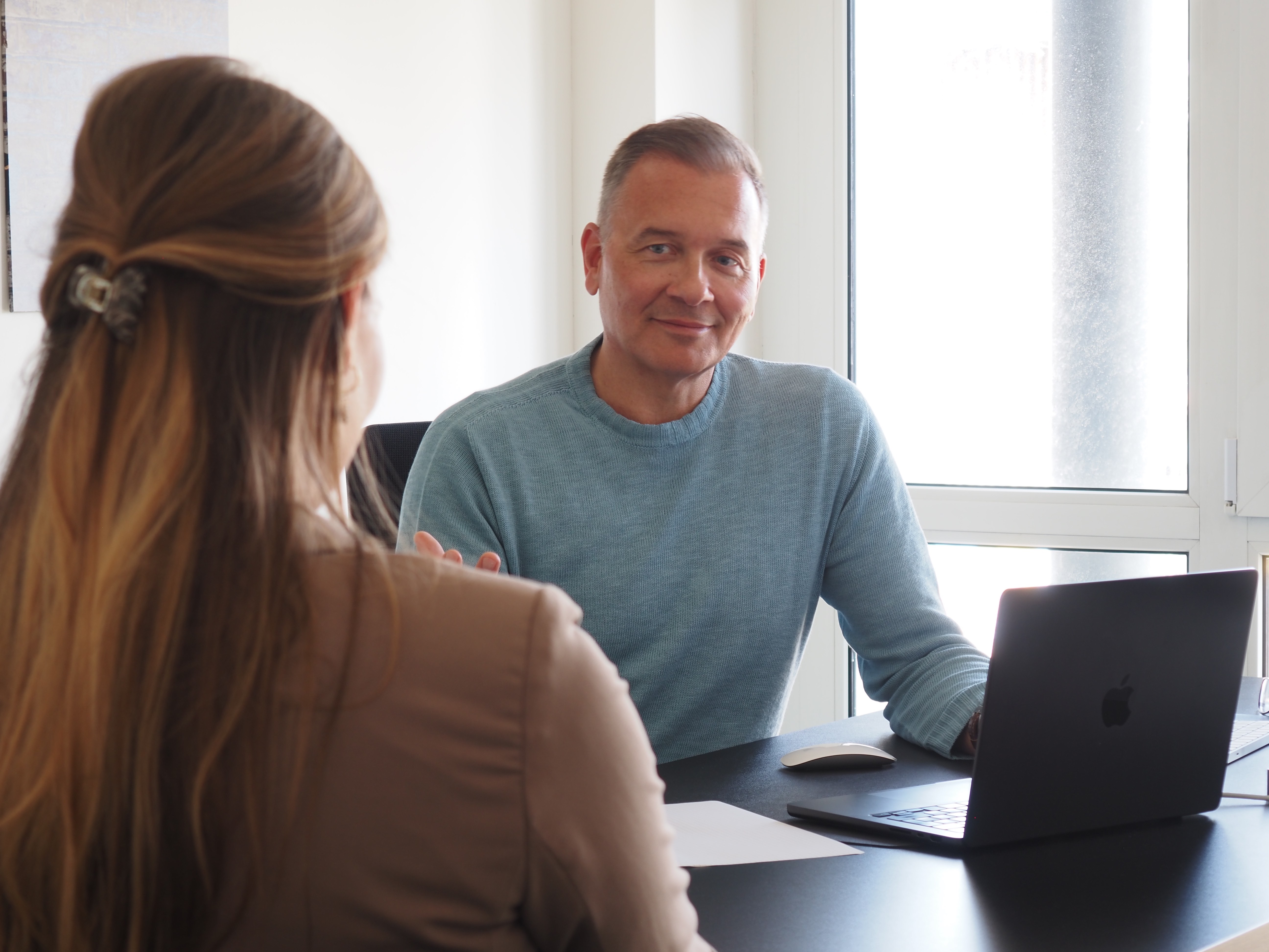 Michael Schinkel - Ihr Finanzierungsexperte für Baufinanzierung in Bochum im Beratungsgespräch
